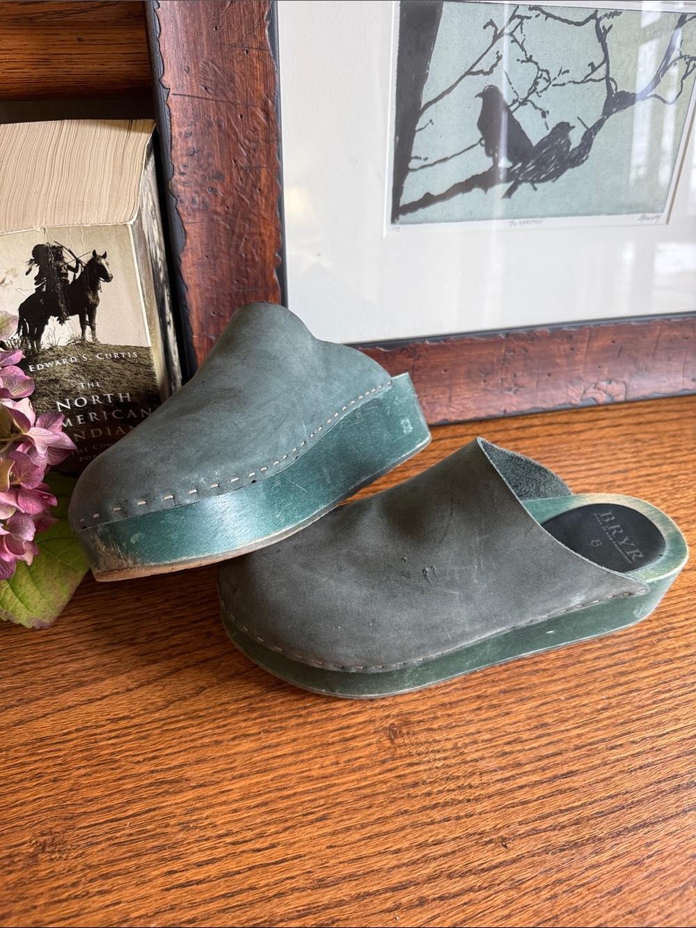 Bryr Bean Clogs in Juniper, 8